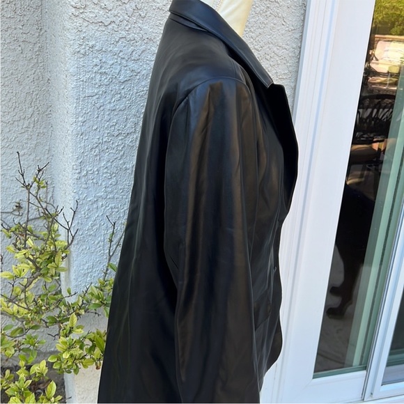 Good American Women's Black Faux Leather Blazer Jacket Size 4 - ( XL ) - Picture 8 of 14